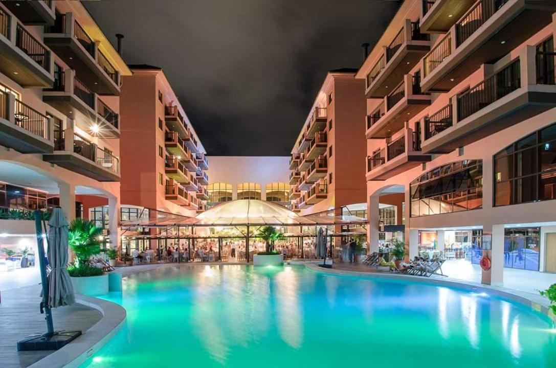 Apto Pes Na Areia Em Hotel Jurere Beach Jurere Internacional Florianópolis Exteriér fotografie